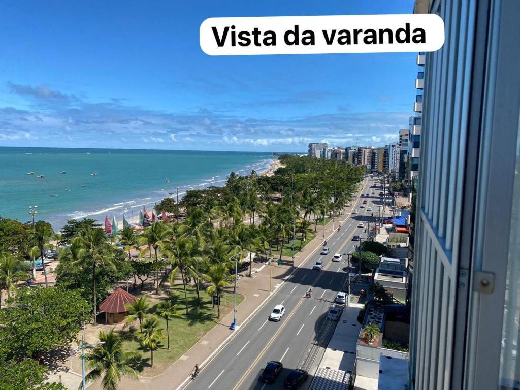Apto 901 - Dois quartos à beira na praia de Pajuçara em Maceió com linda vista Exterior foto